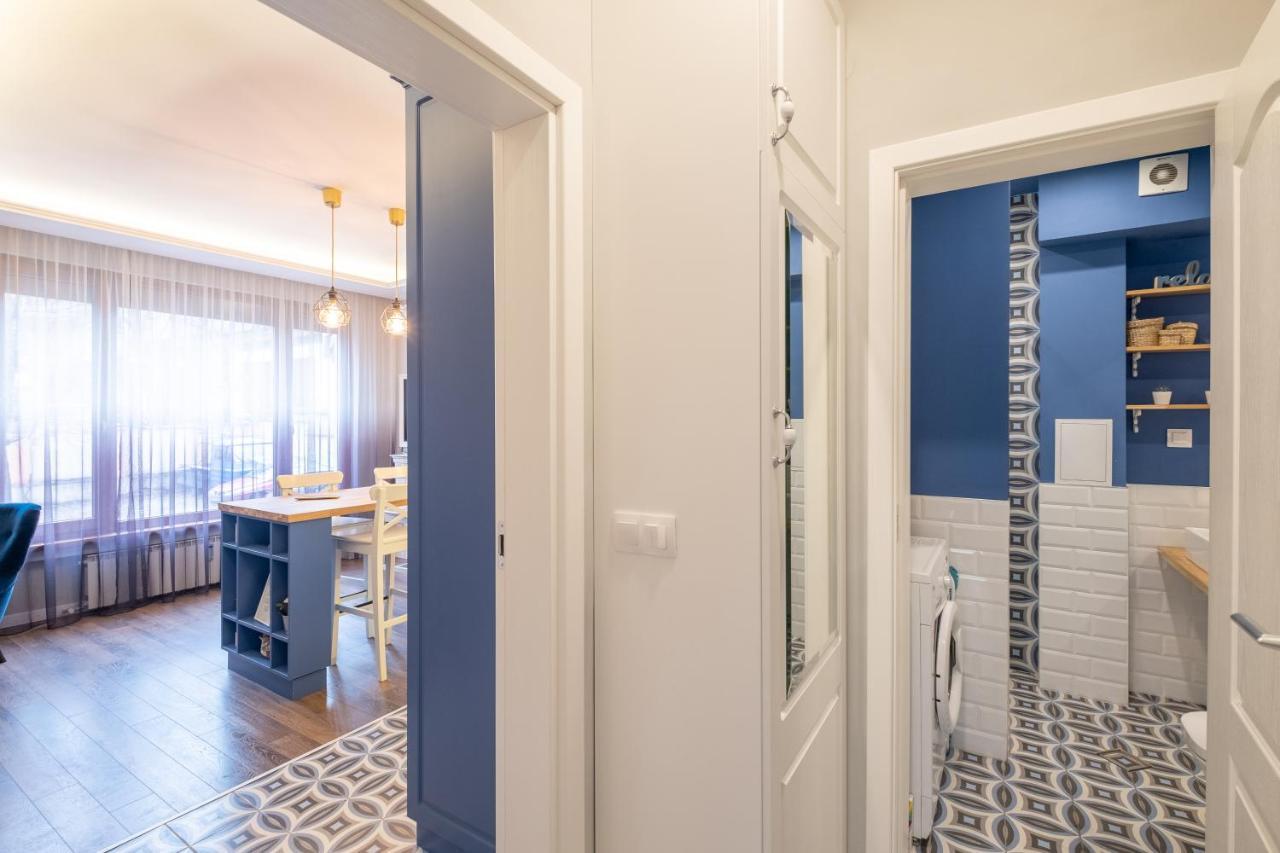 Designer & Cozy 2Bd Flat With A Parking In The City Center By Flat Mаnager Sofia Luaran gambar