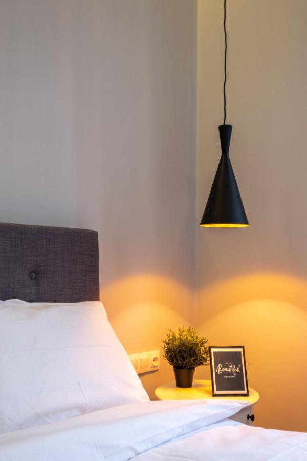 Designer & Cozy 2Bd Flat With A Parking In The City Center By Flat Mаnager Sofia Luaran gambar