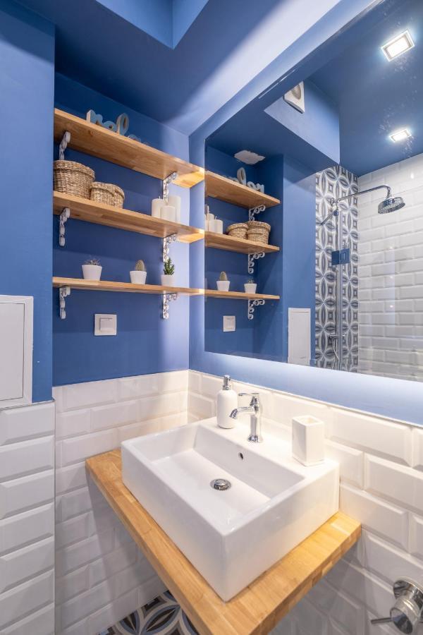 Designer & Cozy 2Bd Flat With A Parking In The City Center By Flat Mаnager Sofia Luaran gambar